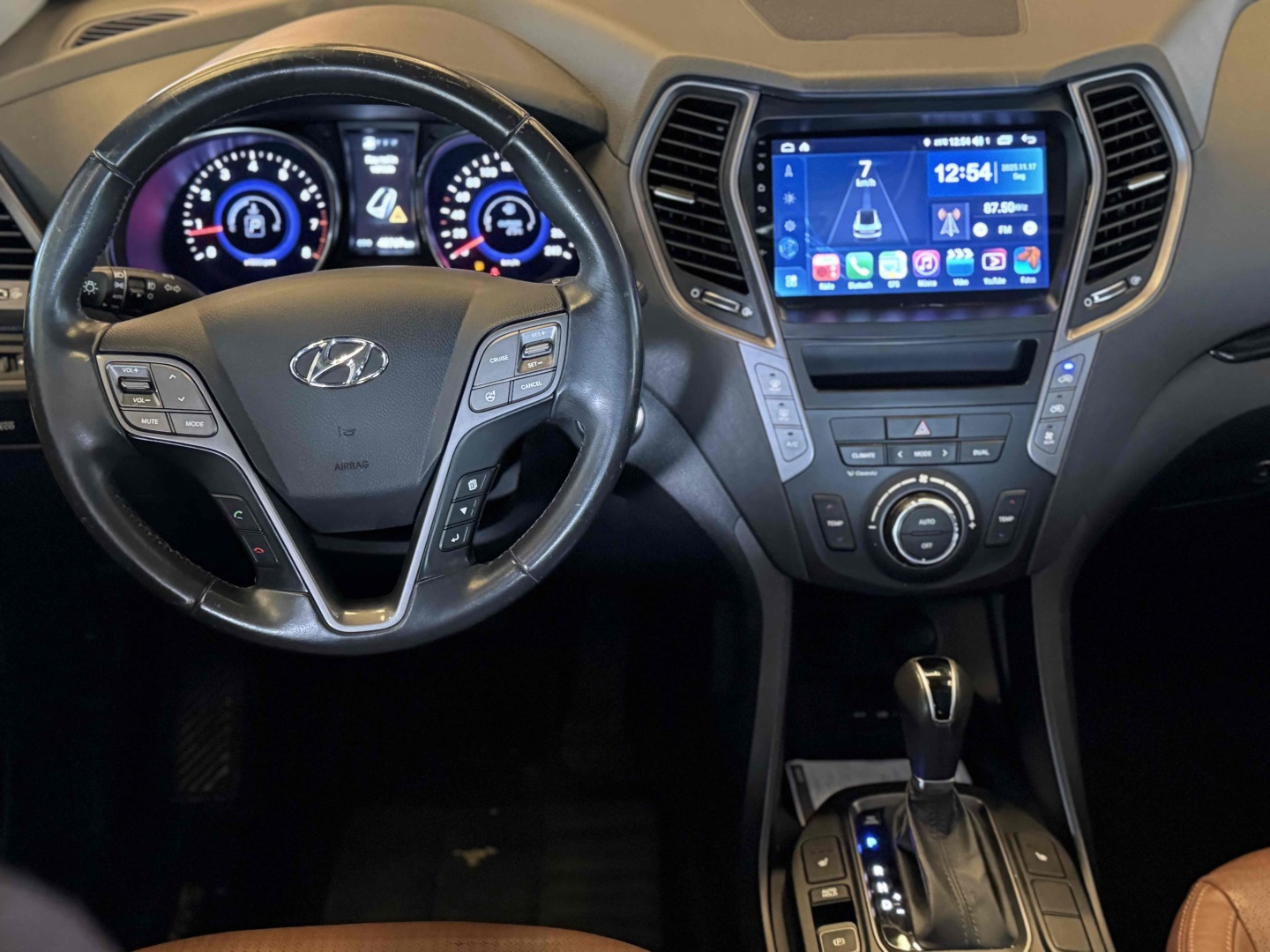 HYUNDAI GRAND SANTA FÉ 2014