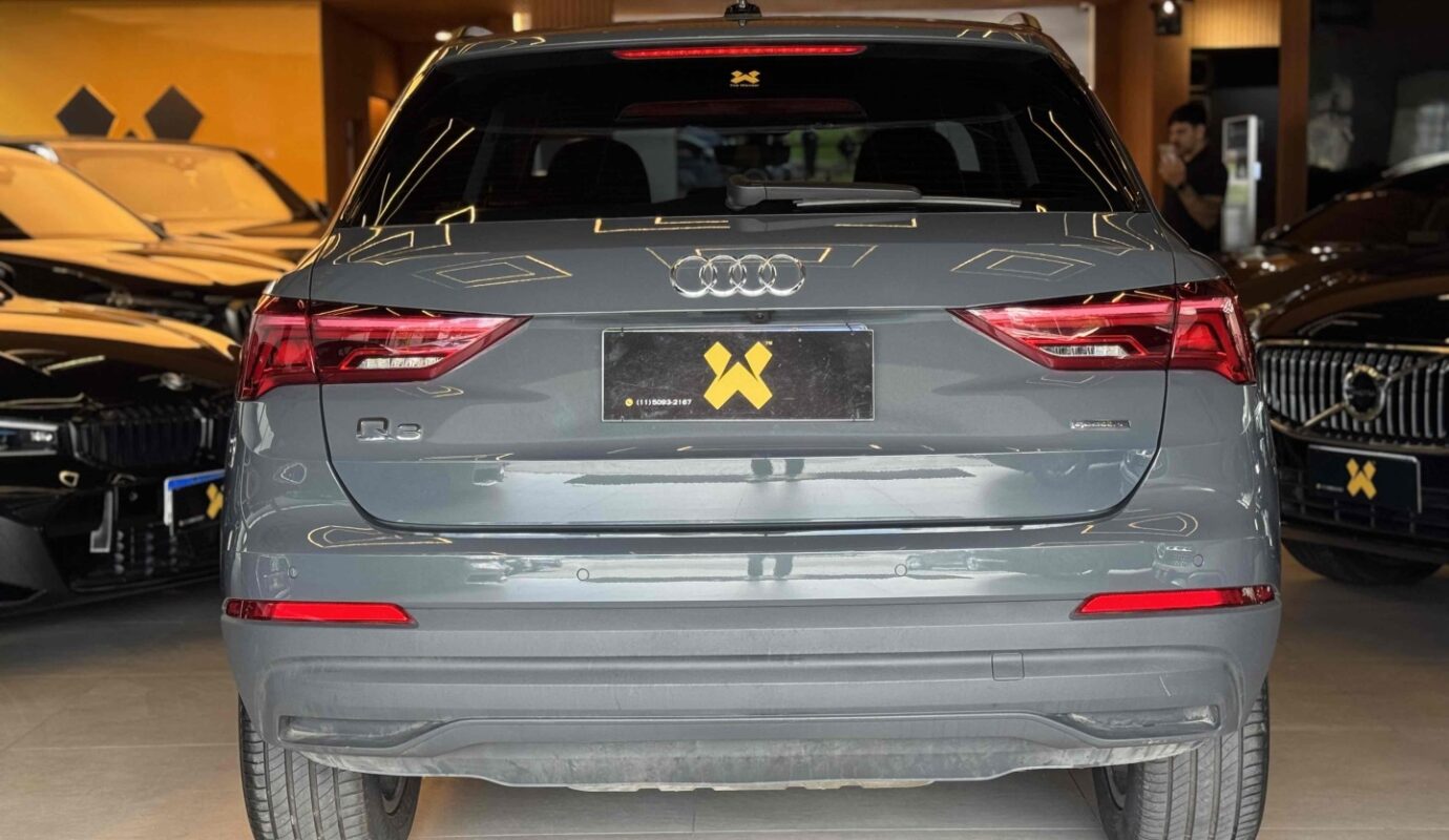 AUDI Q3 2024