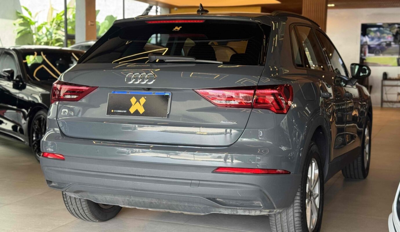AUDI Q3 2024
