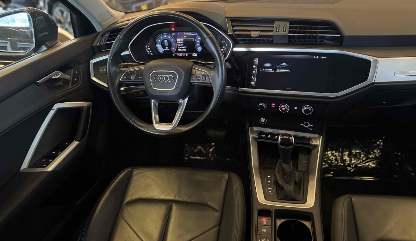 AUDI Q3 2024