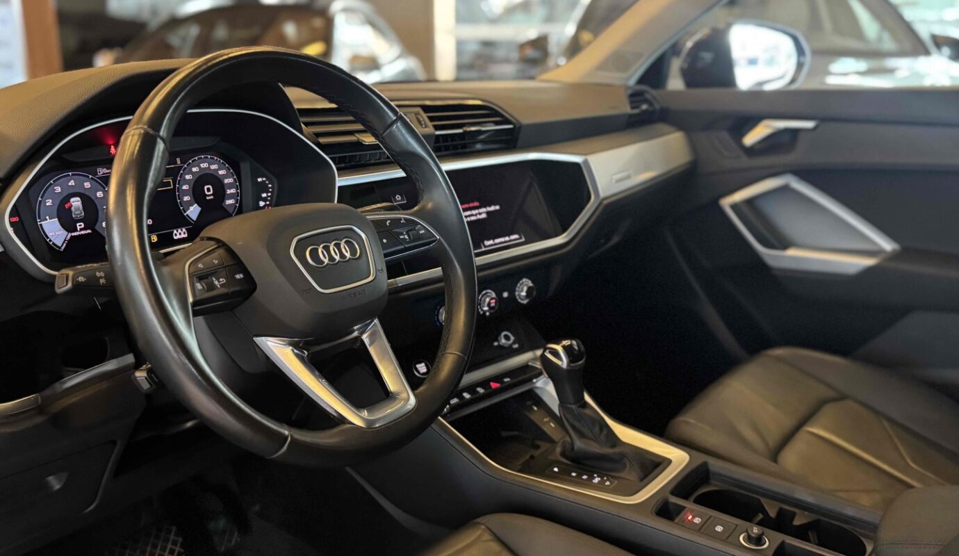 AUDI Q3 2024