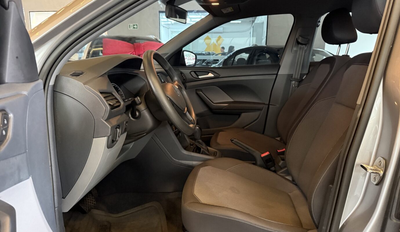 VOLKSWAGEN T-CROSS 2024