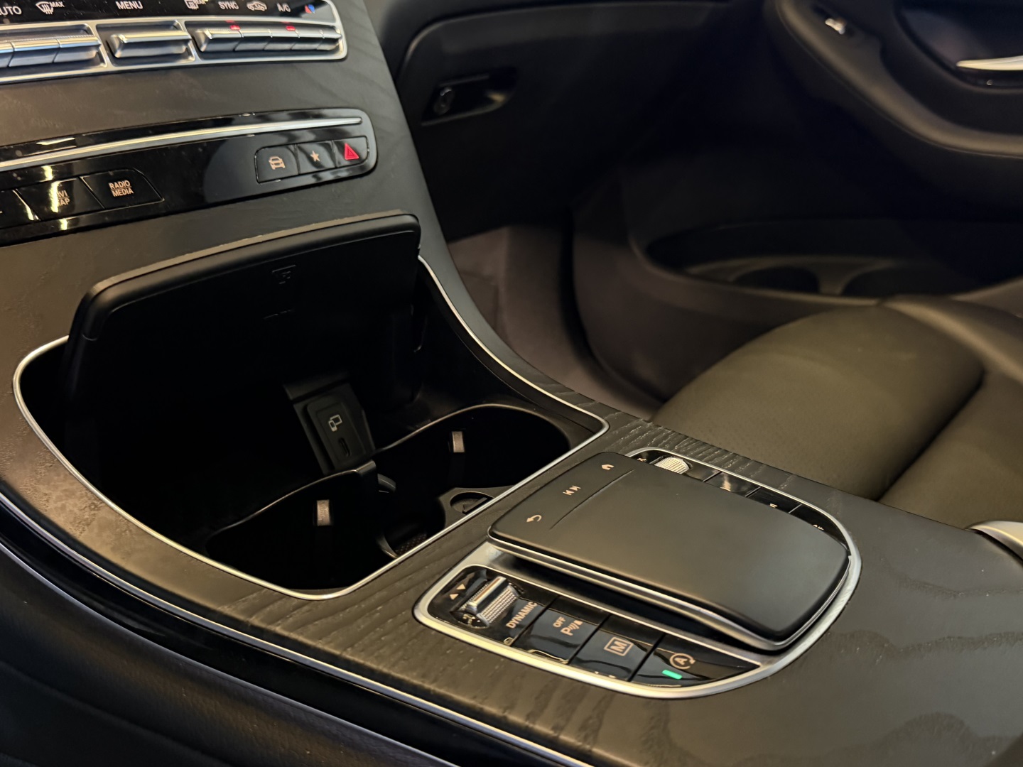 MERCEDES-BENZ GLC 220d 2021