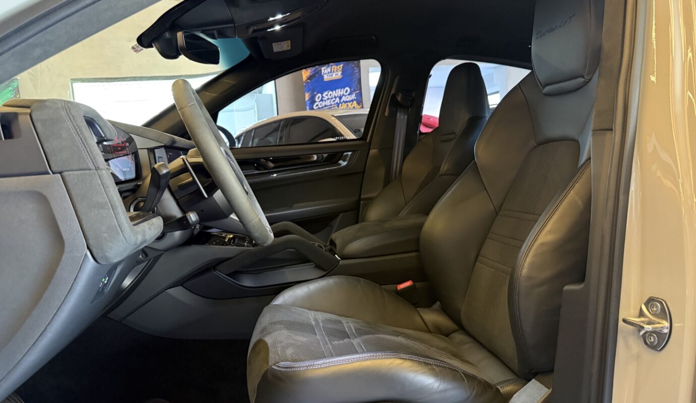 PORSCHE CAYENNE 2024