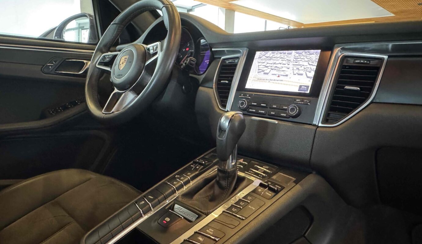PORSCHE MACAN 2017