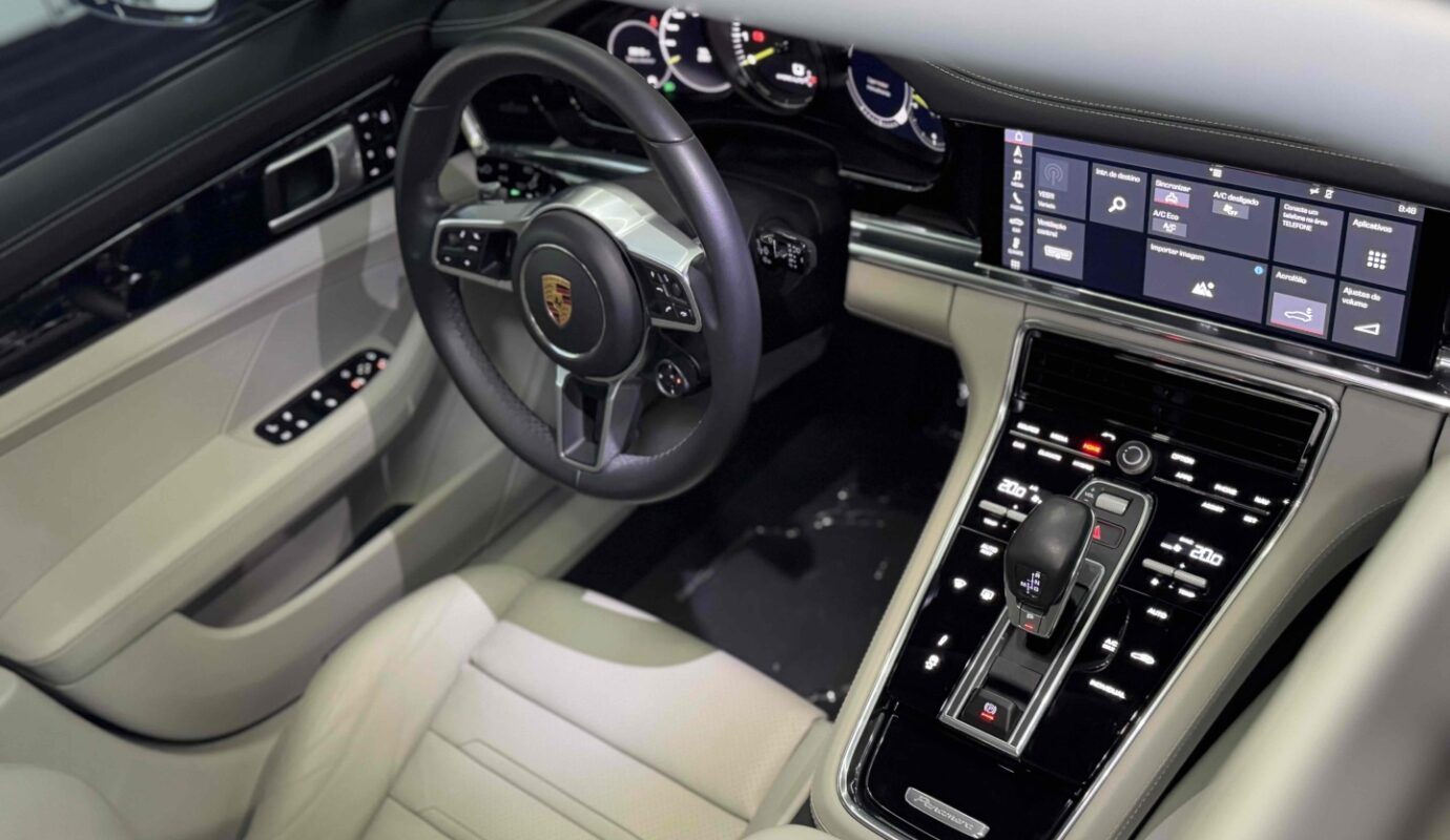 PORSCHE PANAMERA 2020