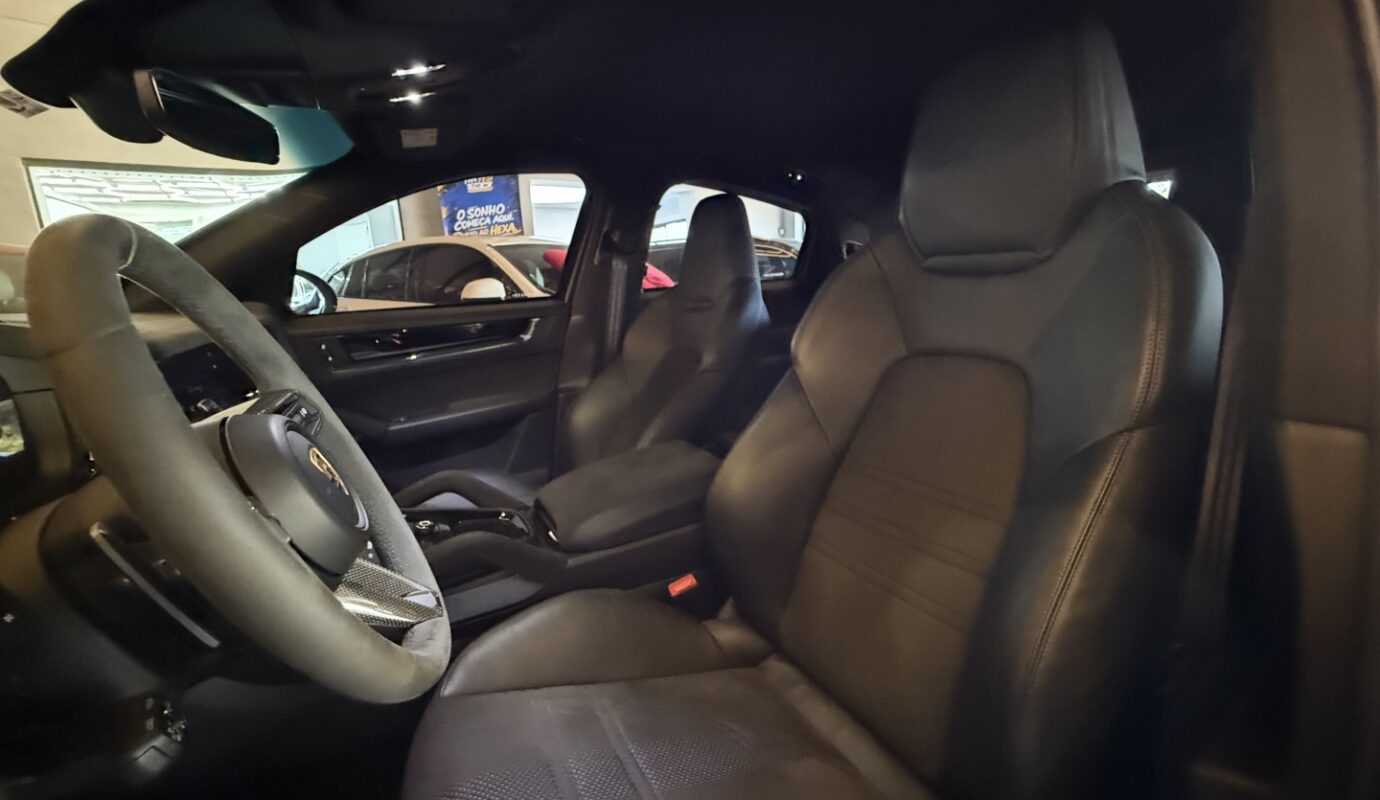 PORSCHE CAYENNE 2024